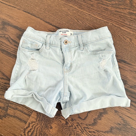 abercrombie kids Other - Abercrombie & Fitch Light Blue girls size 13/14 Shorts in great condition